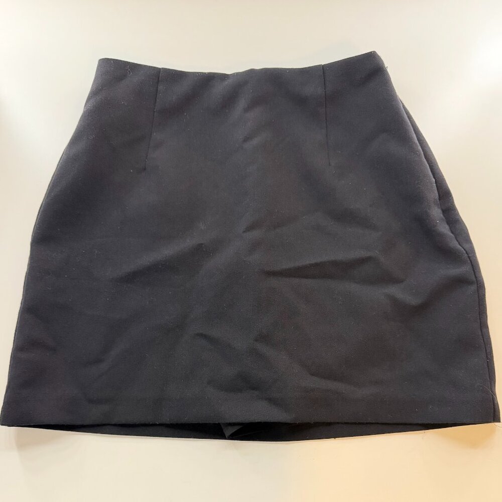 Abercrombie & Fitch Scarlett High Waisted Mini Skort